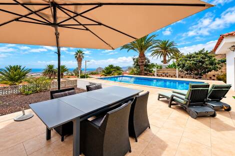 Villa for sale in  Arona, Spain - LWP7157 Casa en La Florida (Arona)