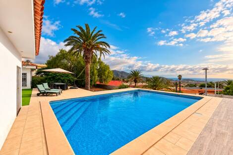 Villa for sale in  Arona, Spain - LWP7157 Casa en La Florida (Arona)