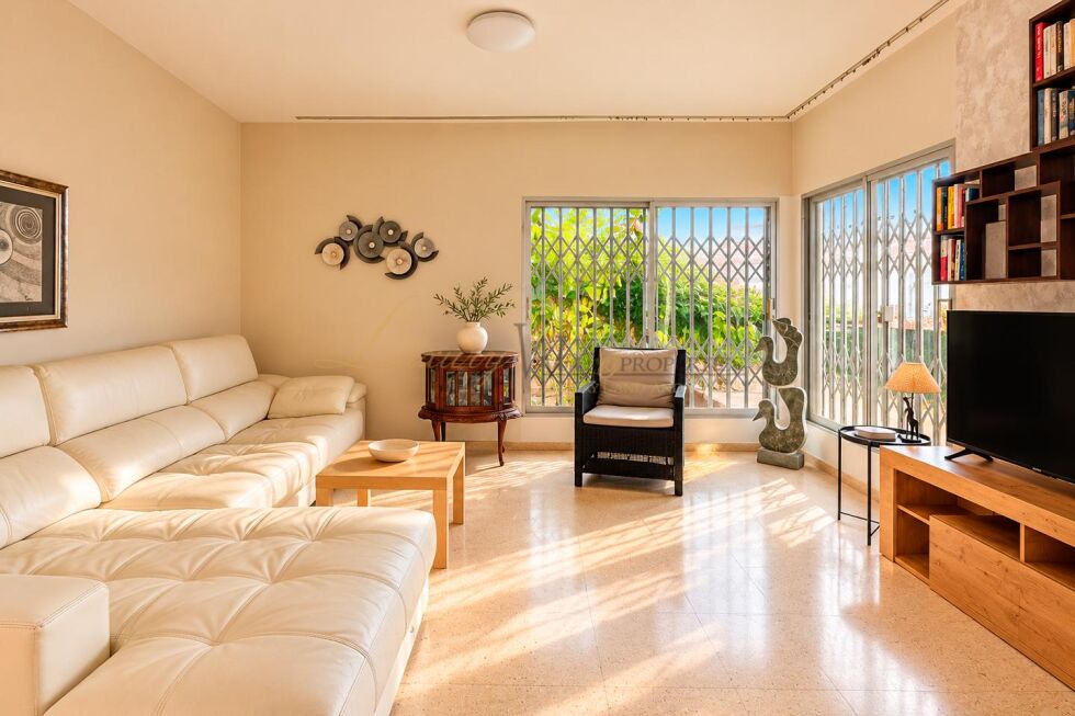 Villa for sale in  Arona, Spain - LWP7157 Casa en La Florida (Arona)