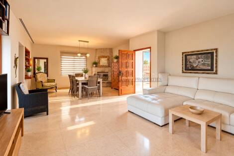 Villa for sale in  Arona, Spain - LWP7157 Casa en La Florida (Arona)