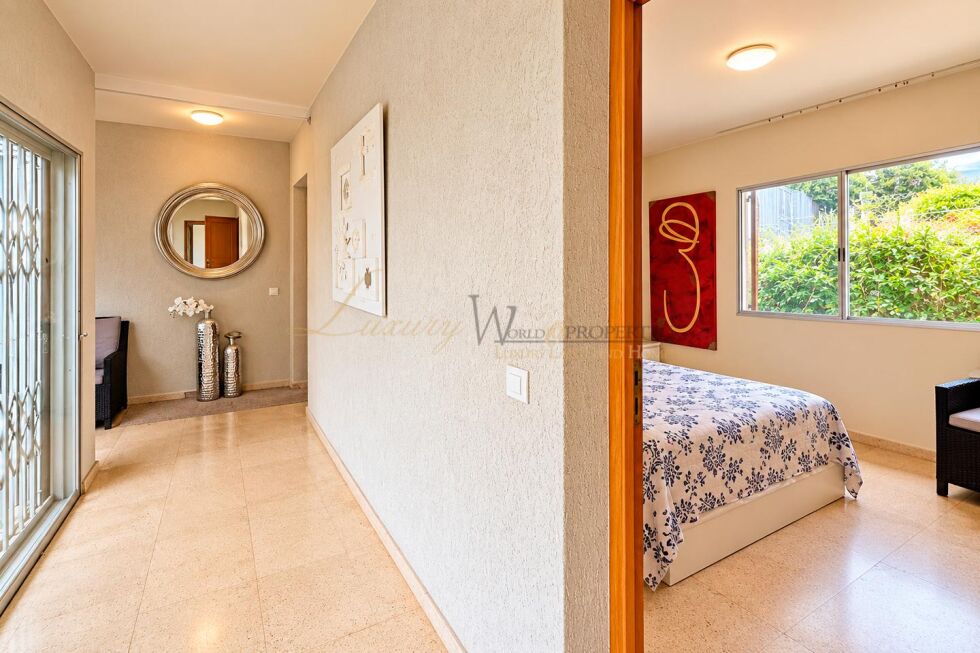 Villa for sale in  Arona, Spain - LWP7157 Casa en La Florida (Arona)