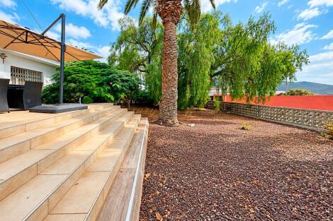 Villa for sale in  Arona, Spain - LWP7157 Casa en La Florida (Arona)