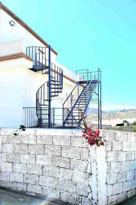 Villa for sale in  Buzanada, Spain - LWP6046 Casa en Buzanada