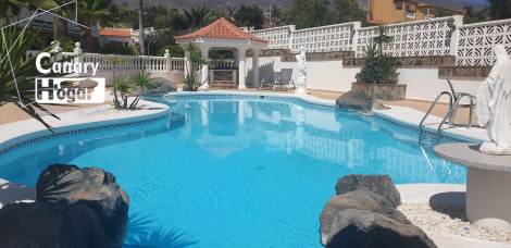 Villa for sale in  Callao Salvaje, Spain - 050961