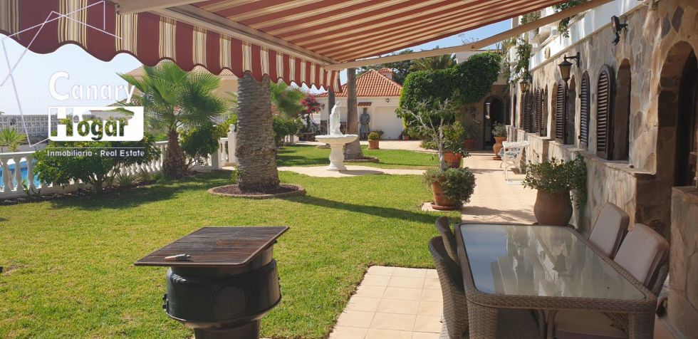 Villa for sale in  Callao Salvaje, Spain - 055661