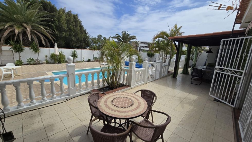 Villa for sale in  Callao Salvaje, Spain - C2256