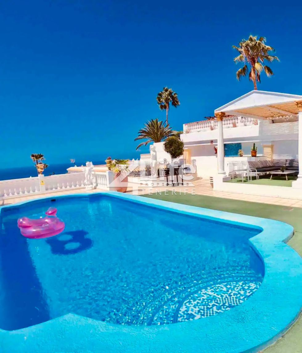 Villa for sale in  Callao Salvaje, Spain - OM-0104241