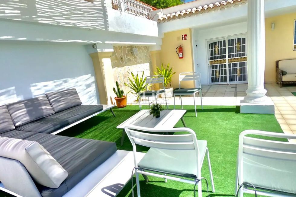 Villa for sale in  Callao Salvaje, Spain - OM-0104241