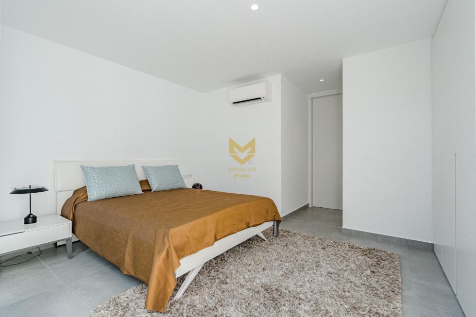 Villa for sale in  Callao Salvaje, Spain - P00071