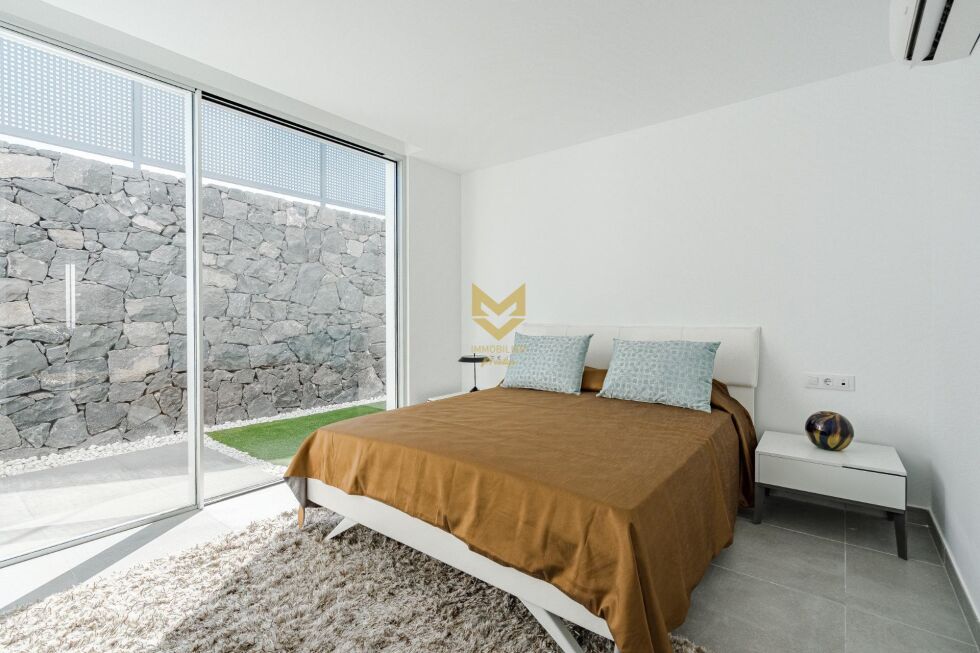 Villa for sale in  Callao Salvaje, Spain - P00071