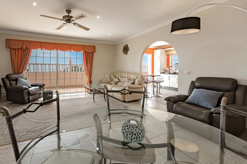Villa for sale in  Callao Salvaje, Spain - P2419