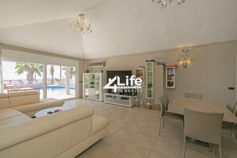 Villa for sale in  Callao Salvaje, Spain - WW-2602242