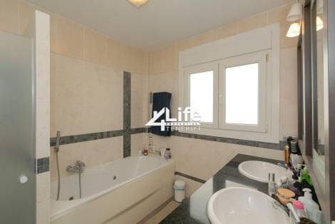 Villa for sale in  Callao Salvaje, Spain - WW-2602242