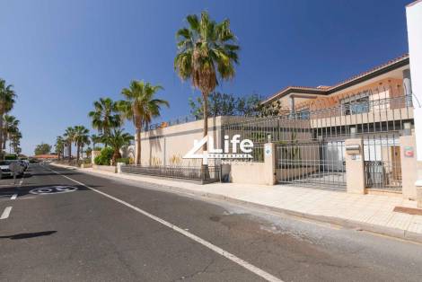 Villa for sale in  Callao Salvaje, Spain - WW-2602242