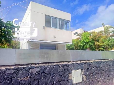 Villa for sale in  Chayofa, Spain - 050411