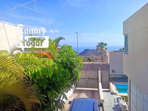 Villa for sale in  Chayofa, Spain - 050411