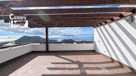 Villa for sale in  Chayofa, Spain - 053001