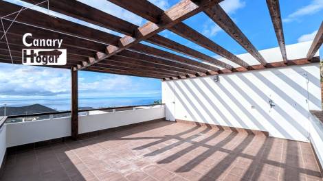 Villa for sale in  Chayofa, Spain - 053001