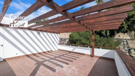 Villa for sale in  Chayofa, Spain - 053001