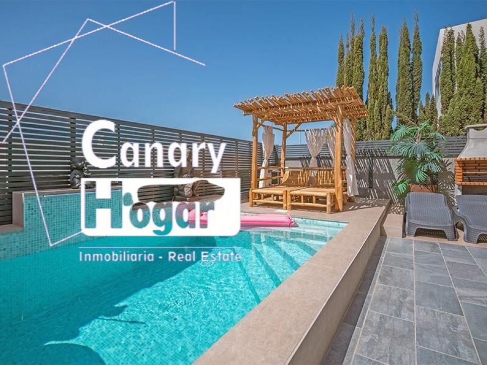 Villa for sale in  Chayofa, Spain - 056121