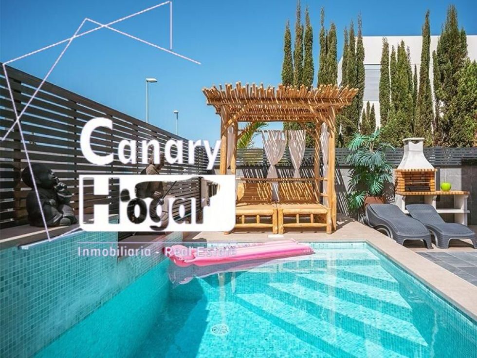 Villa for sale in  Chayofa, Spain - 056121