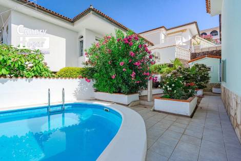 Villa for sale in  Chayofa, Spain - 057321