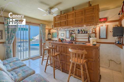 Villa for sale in  Chayofa, Spain - 057321