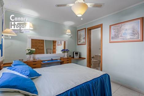 Villa for sale in  Chayofa, Spain - 057321