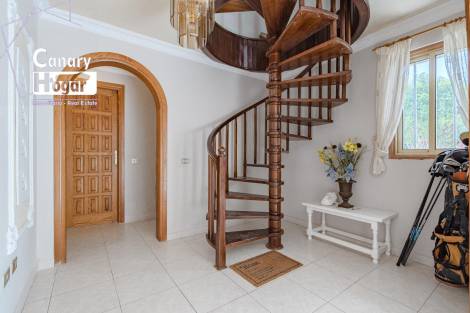 Villa for sale in  Chayofa, Spain - 057321