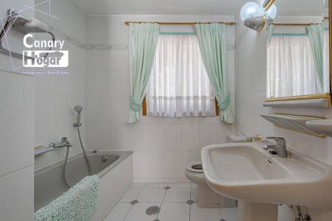 Villa for sale in  Chayofa, Spain - 057321