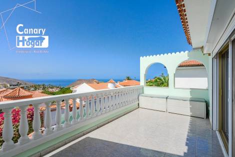 Villa for sale in  Chayofa, Spain - 057321