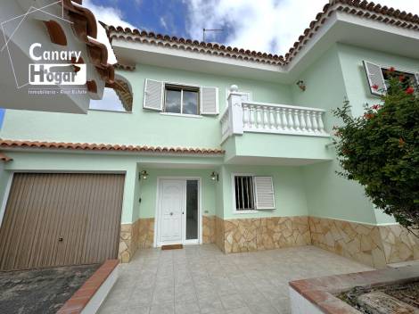 Villa for sale in  Chayofa, Spain - 057321