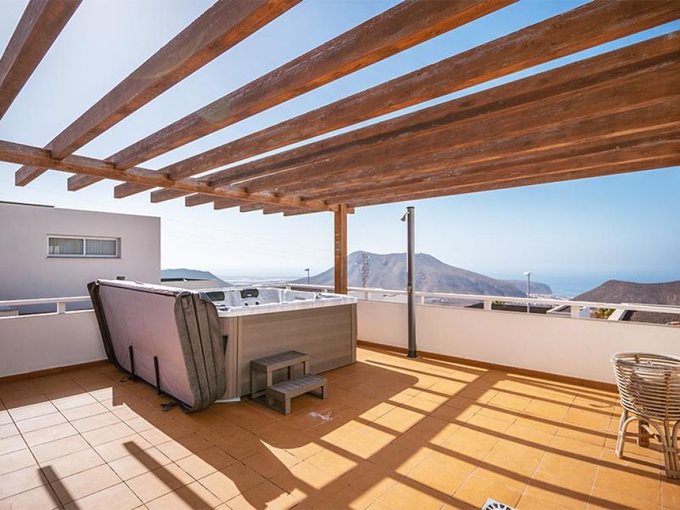 Villa for sale in  Chayofa, Spain - LWP4998 Jardines Colgantes - Chayofa