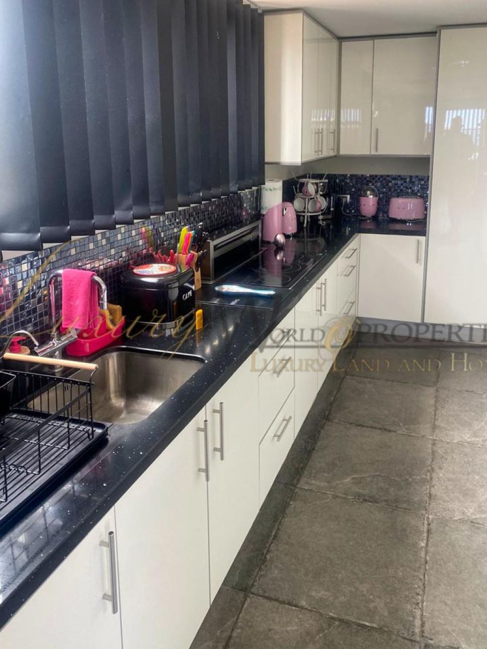Villa for sale in  Chayofa, Spain - LWP4998 Jardines Colgantes