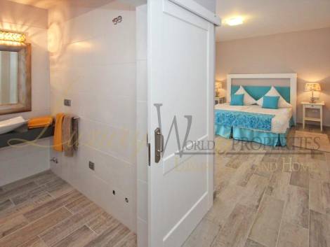 Villa for sale in  Chío, Spain - LWP4005 Finca en Chio