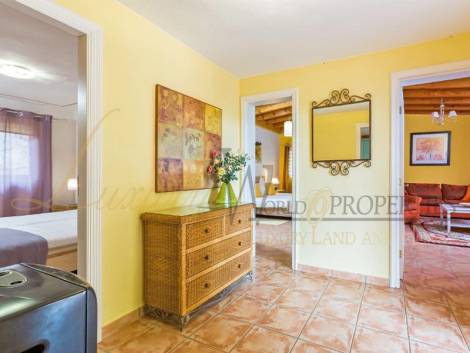 Villa for sale in  Chío, Spain - LWP4005 Finca en Chio