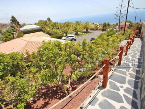 Villa for sale in  Chío, Spain - LWP4005 Finca en Chio