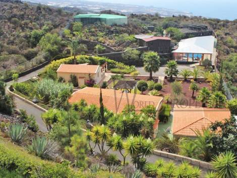 Villa for sale in  Chío, Spain - LWP4005 Finca en Chio