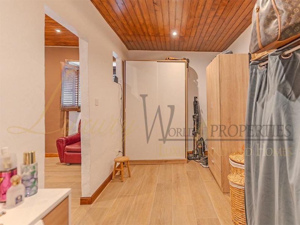 Villa for sale in  Chío, Spain - LWP4780 Casa en Chio