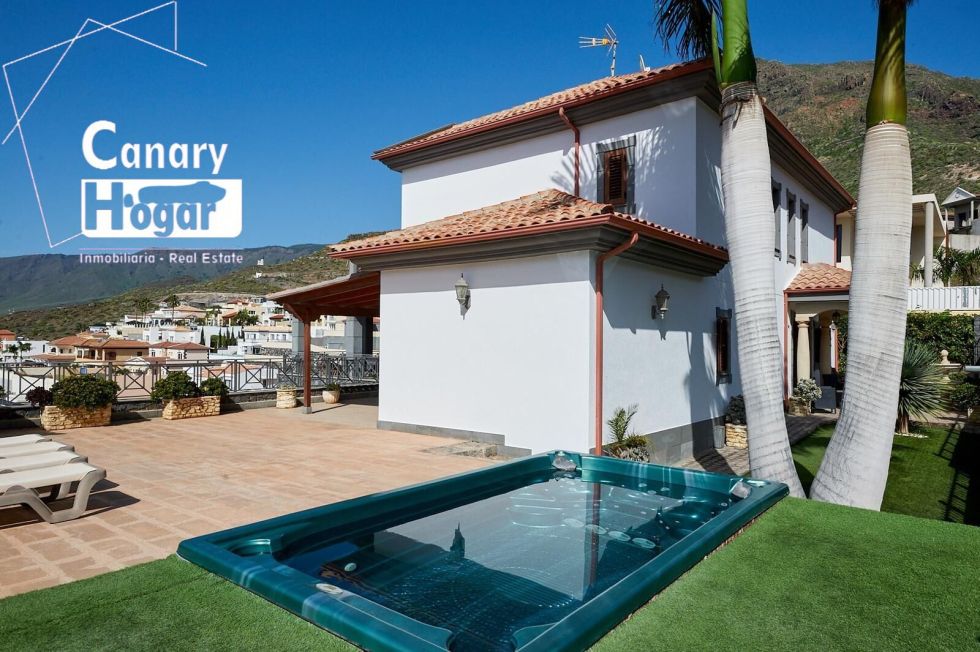 Villa for sale in  Costa Adeje, Spain - 050711
