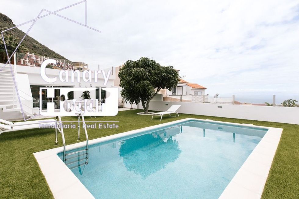 Villa for sale in  Costa Adeje, Spain - 053761