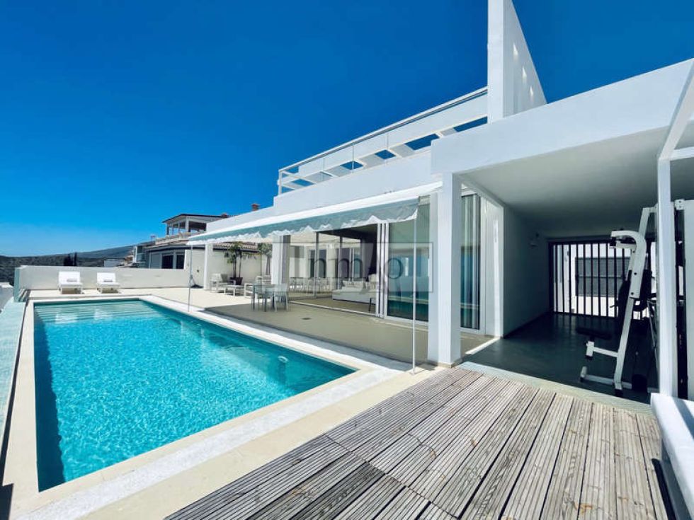 Villa for sale in  Costa Adeje, Spain - 392320