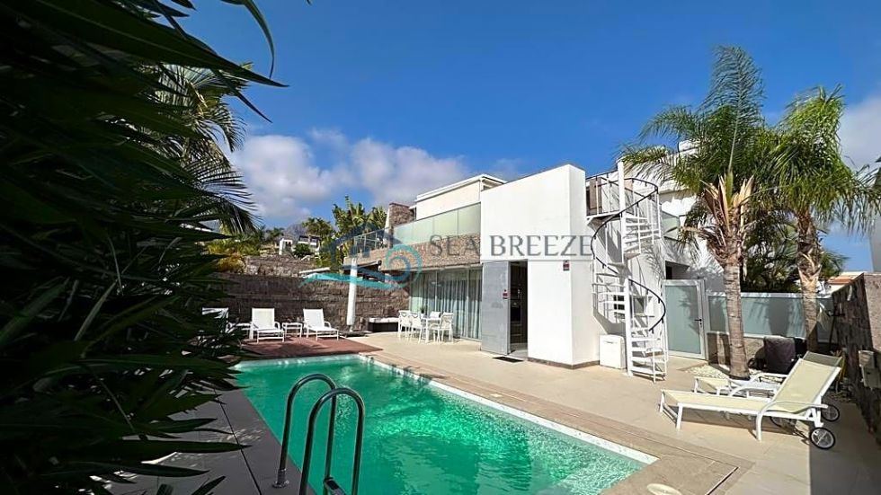 Villa for sale in  Adeje, Spain - BES257