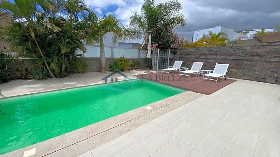 Villa for sale in  Adeje, Spain - BES257
