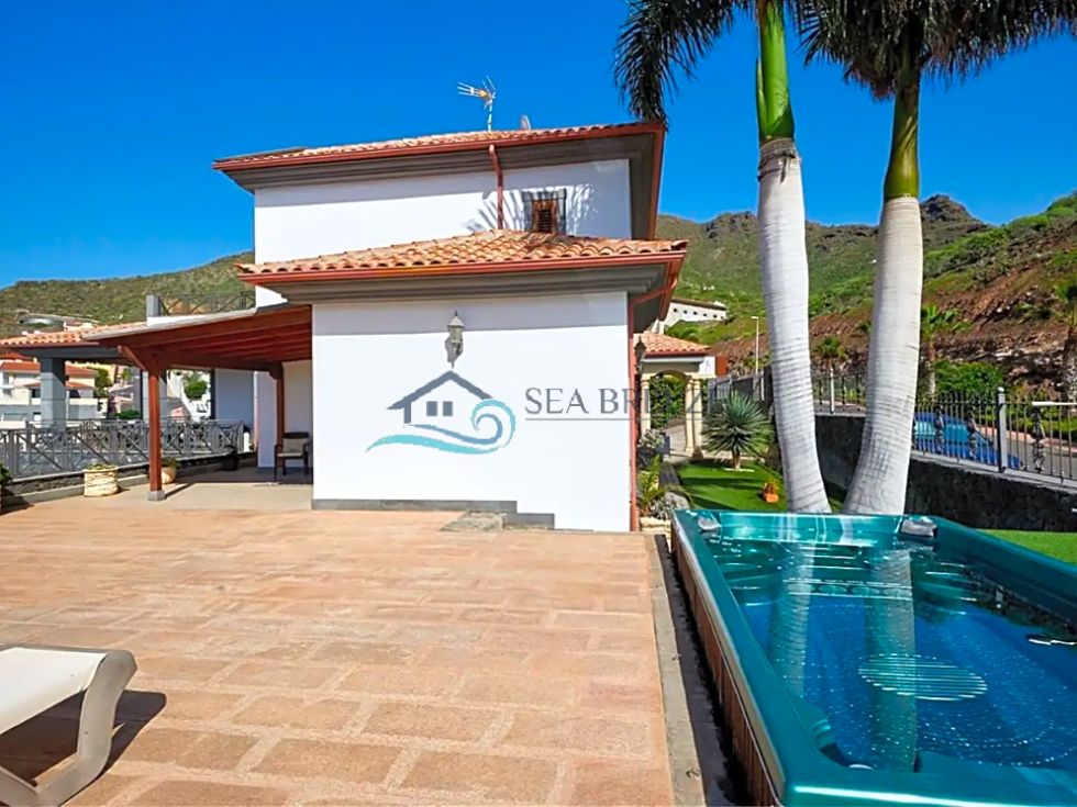 Villa for sale in  Costa Adeje, Spain - BES265