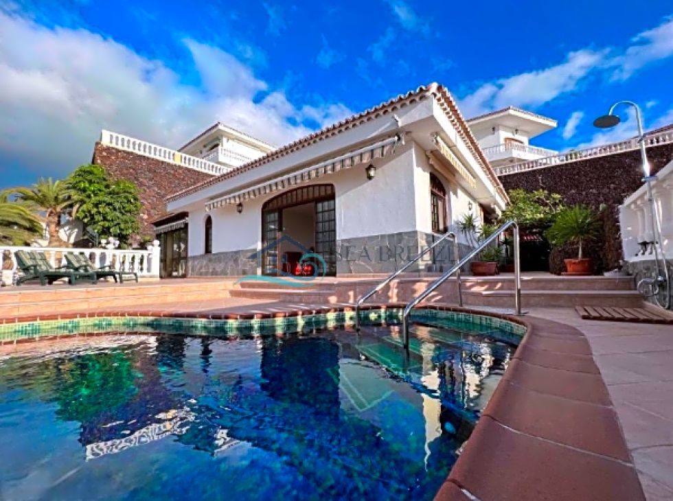 Villa for sale in  Costa Adeje, Spain - BES281