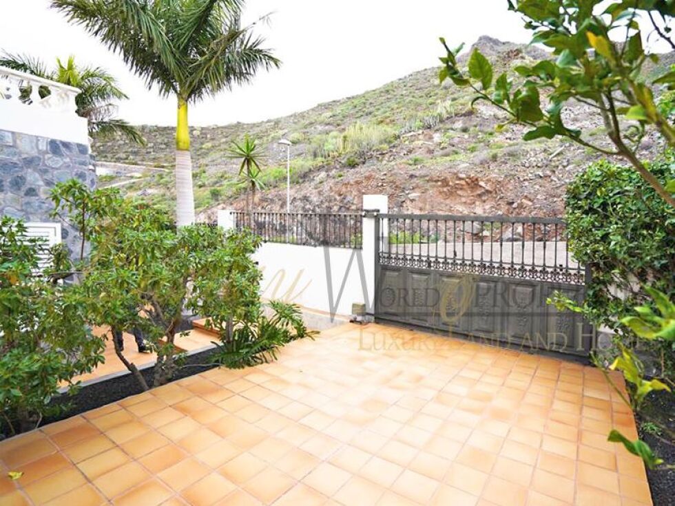 Villa for sale in  Costa Adeje, Spain - LWP3098 Villa en Roque del Conde