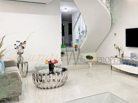 Villa for sale in  Lagos de Fañabé Beach Resort, Playa de Fañabe, Španělsko - LWP4265 Lagos de Fanabe - Costa Adeje