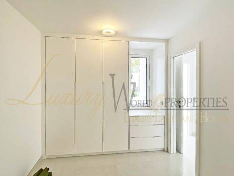 Villa for sale in  Lagos de Fañabé Beach Resort, Playa de Fañabe, Španělsko - LWP4265 Lagos de Fanabe - Costa Adeje