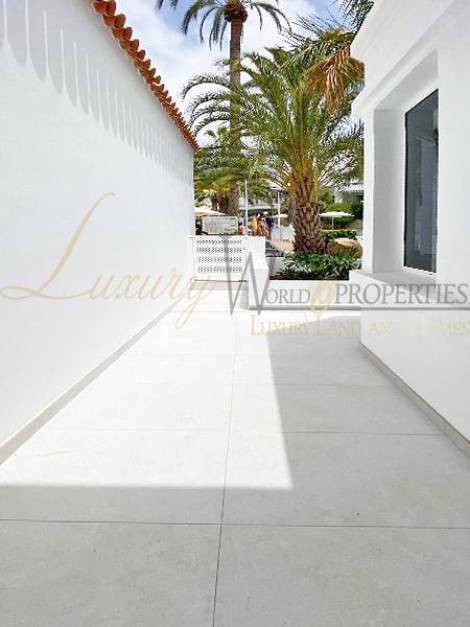 Villa for sale in  Lagos de Fañabé Beach Resort, Playa de Fañabe, Španělsko - LWP4265 Lagos de Fanabe - Costa Adeje